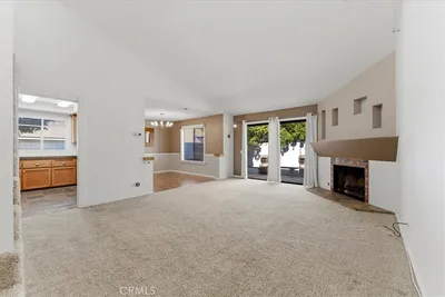 539 Wayland Court photo 2