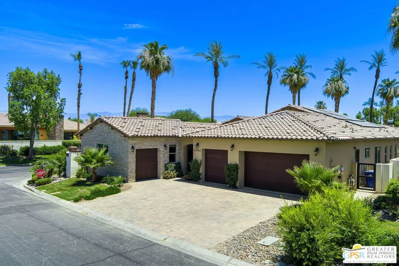 50540 Breva Street photo 2