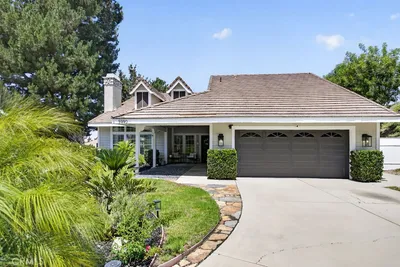 5990 E Prospector