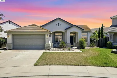 2232 Katherine Pl