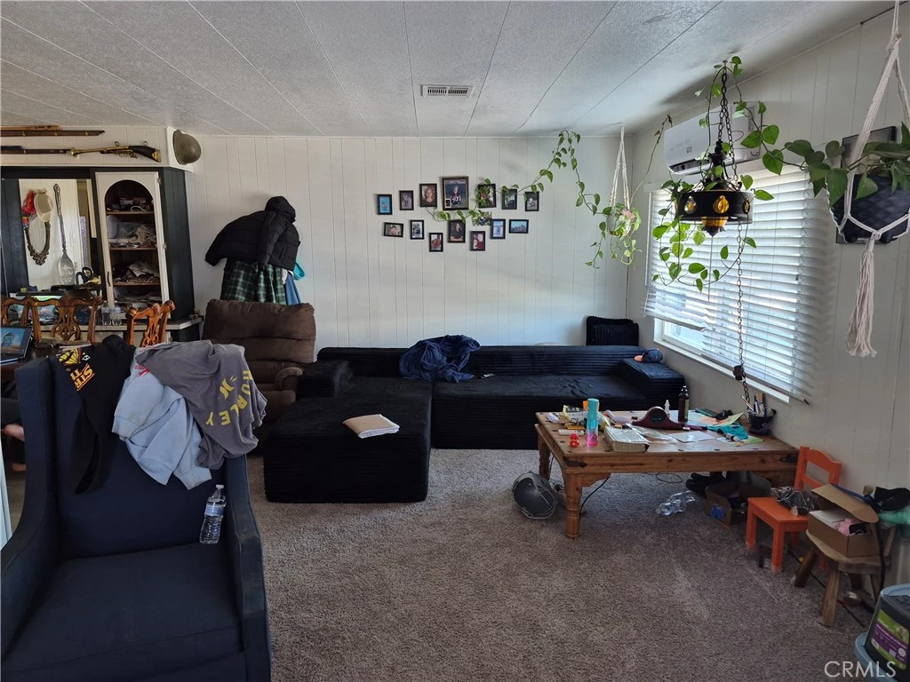 Interior 3
