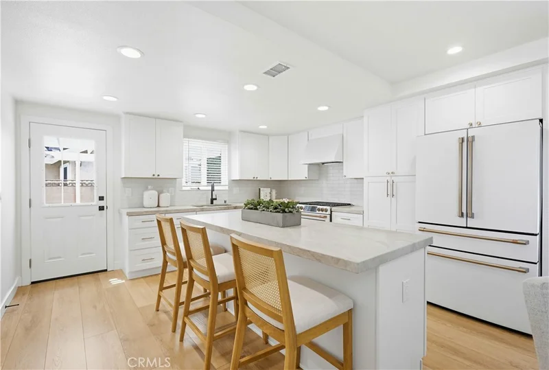 531 W Brentwood, Orange, CA 92865