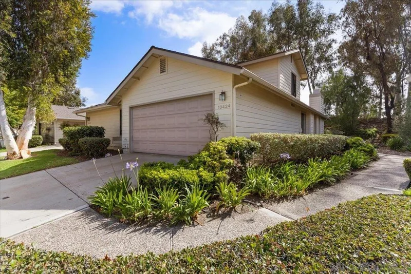 10424 Ridgewater Ln