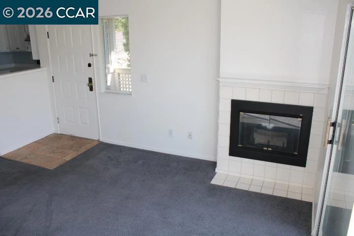 258 Napoli Ct photo 2