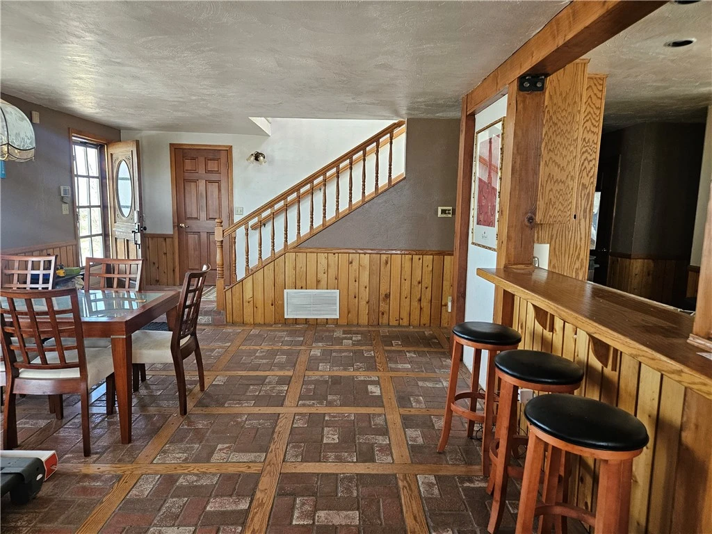 Interior 3