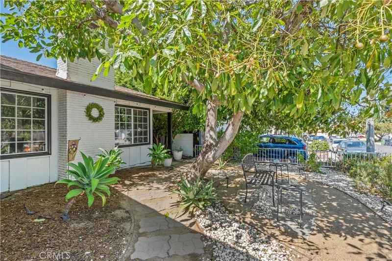 1868 Cloud Court, Simi Valley, CA 93065
