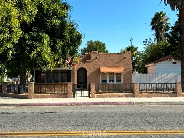 629 E Latham Avenue