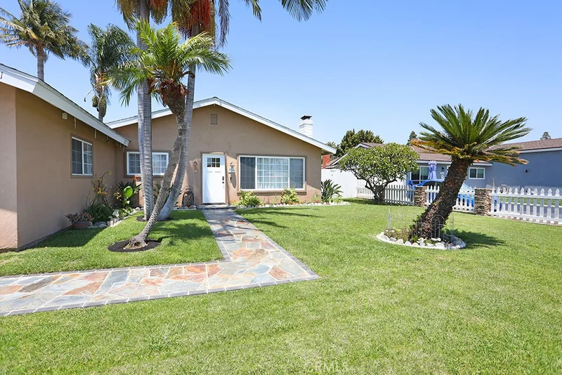 8841 Jarrett, Huntington Beach, CA 92647