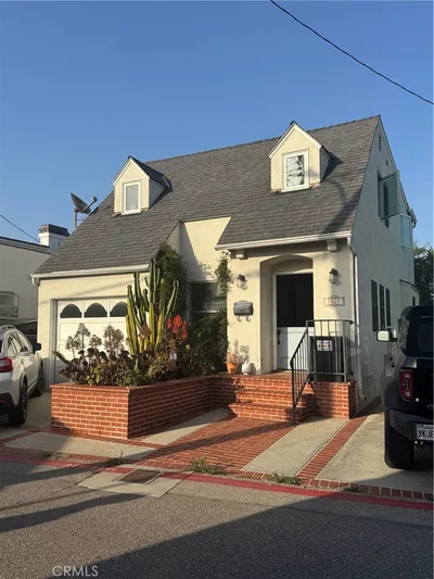 1924 Loma Drive