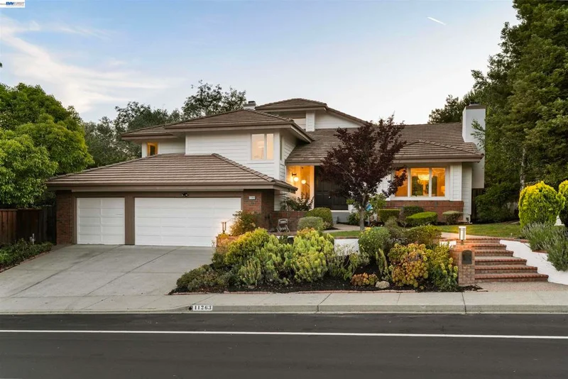11263 Rolling Hills Dr, Dublin, CA 94568