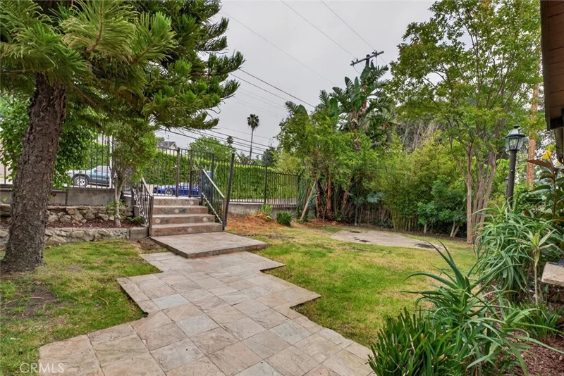 Photo 2 of 4809 Lowell Avenue