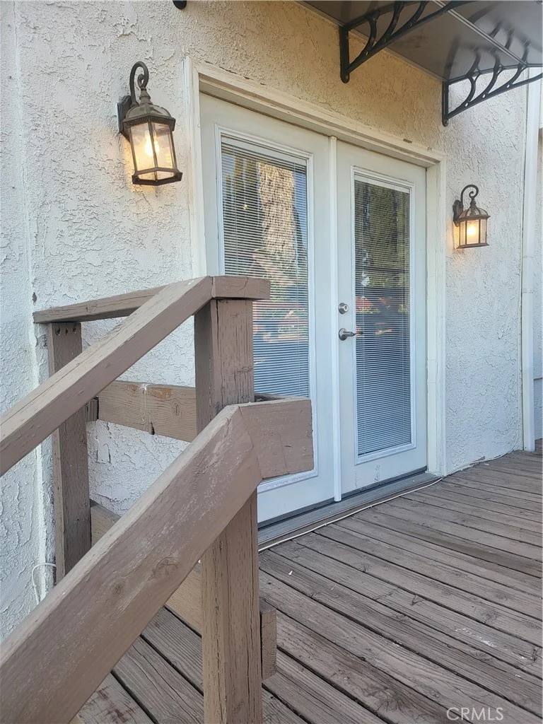 2400 Indian Creek