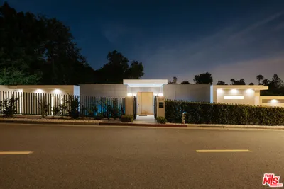 1124 Summit Drive