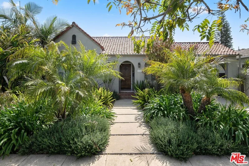4146 Chase Avenue, Los Angeles, CA 90066