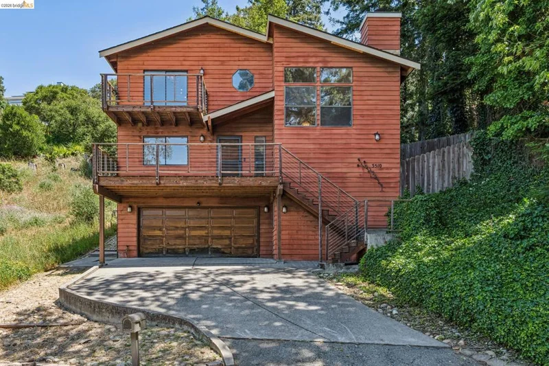 3510 Brunell Dr, Oakland, CA 94602