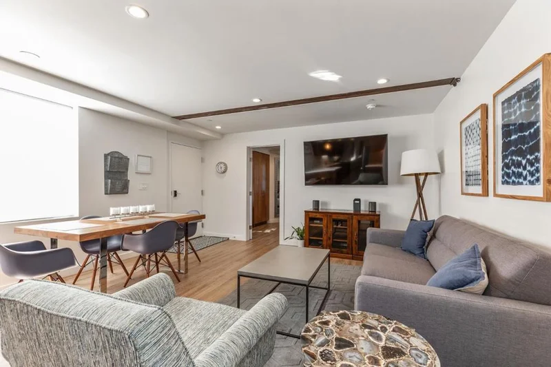 Photo 2 of 431 Capp Street A
