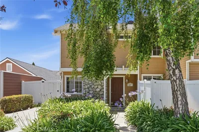 2473 Village Green