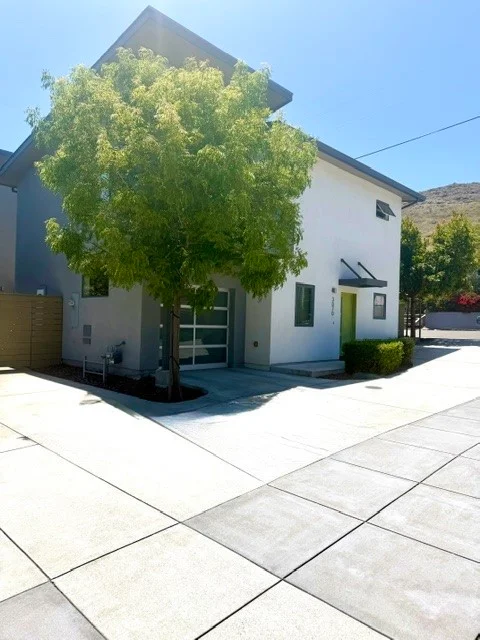 3070 Rockview Pl