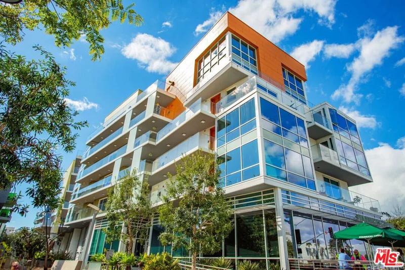 1705 Ocean Ave 212