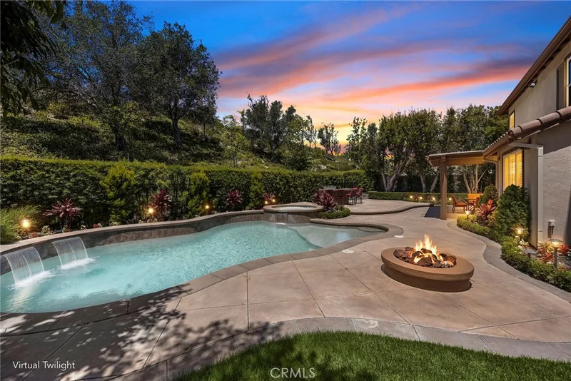 1049 S Summer Breeze, Anaheim Hills, CA 92808