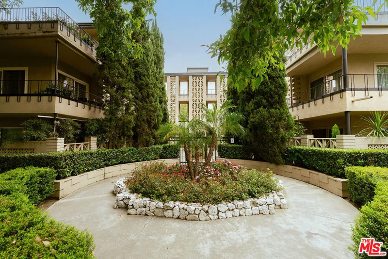 1235 S Orange Grove Boulevard 3, Pasadena, CA 91105
