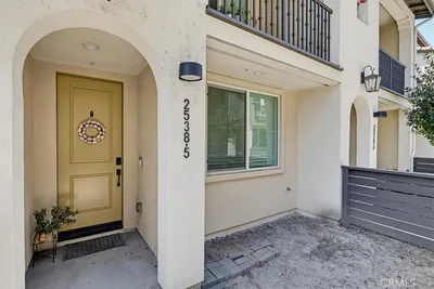 2538 Valentina Way 5 photo 2