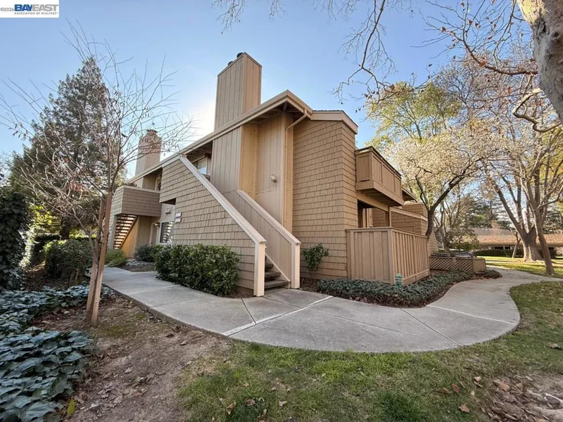 5701 Makati Cir D, San Jose, CA 95123