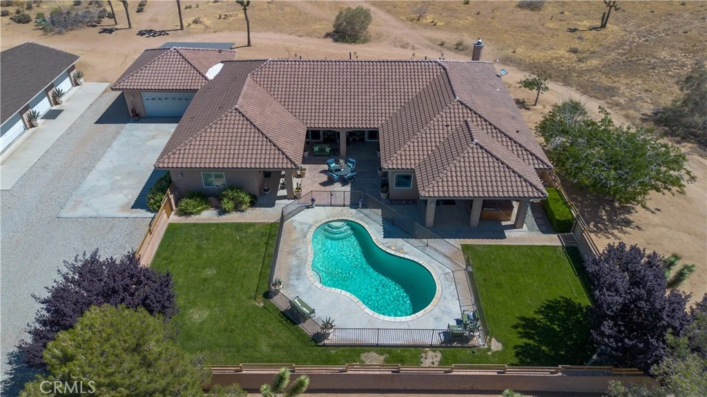 Interior 2