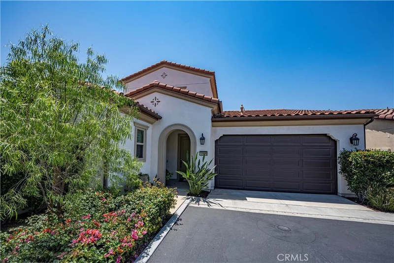 Photo 2 of 10909 Cielo Court
