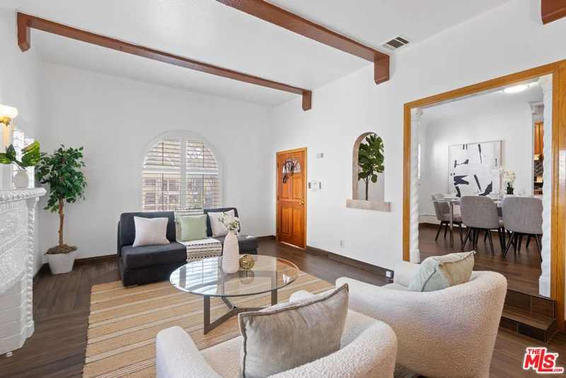 5359 Saturn Street, Los Angeles, CA 90019