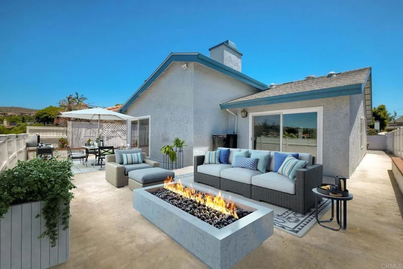 7593 Dehesa Court, Carlsbad, CA 92009