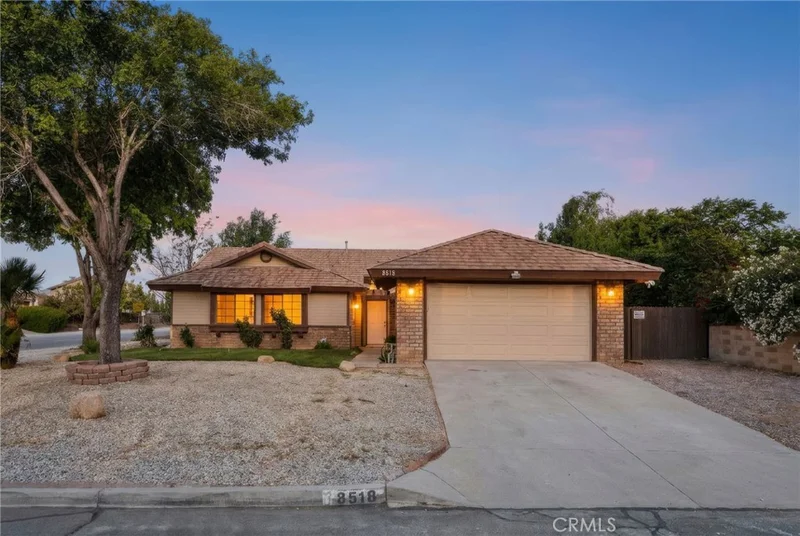 8518 Valley View, Hesperia, CA 92344