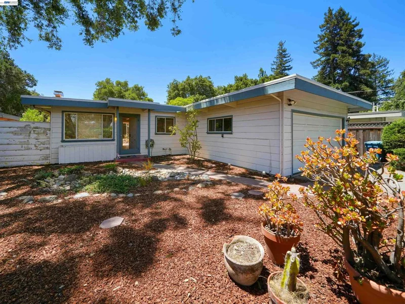 4250 Ruthelma, Palo Alto, CA 94306