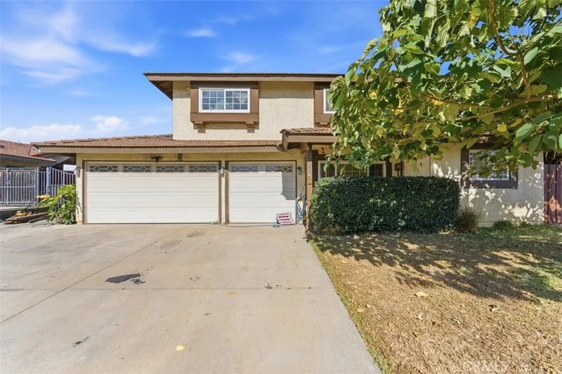 847 S Arrowhead, Rialto, CA 92376
