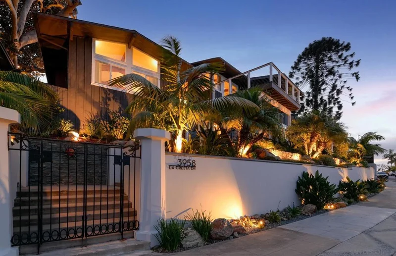 3958 La Cresta, San Diego, CA 92107