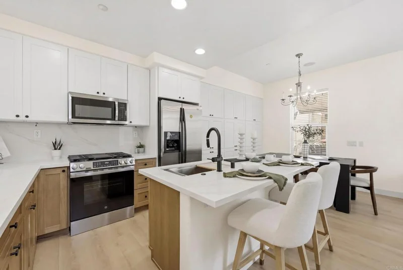 2725 Villas Way, San Diego, CA 92108