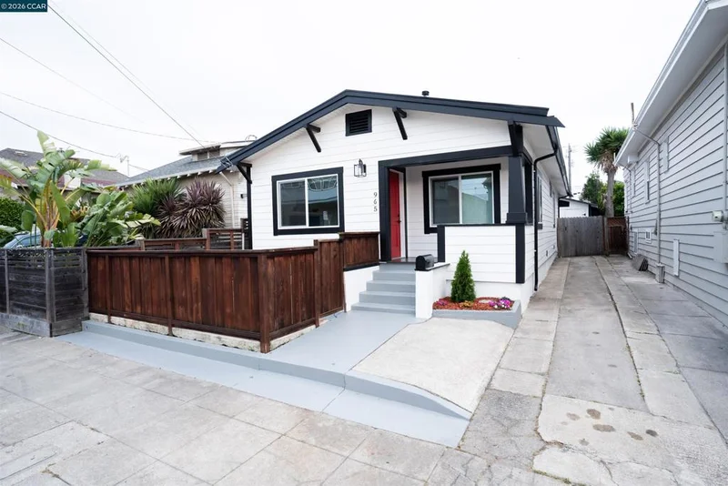 965 Arlington Ave