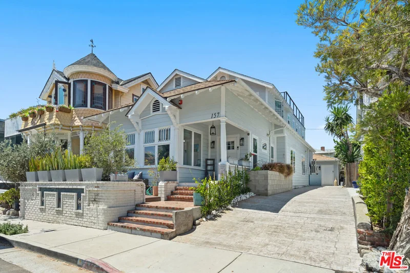 157 Hart Avenue