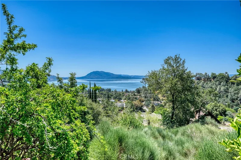 3360 Yuba Street photo 2