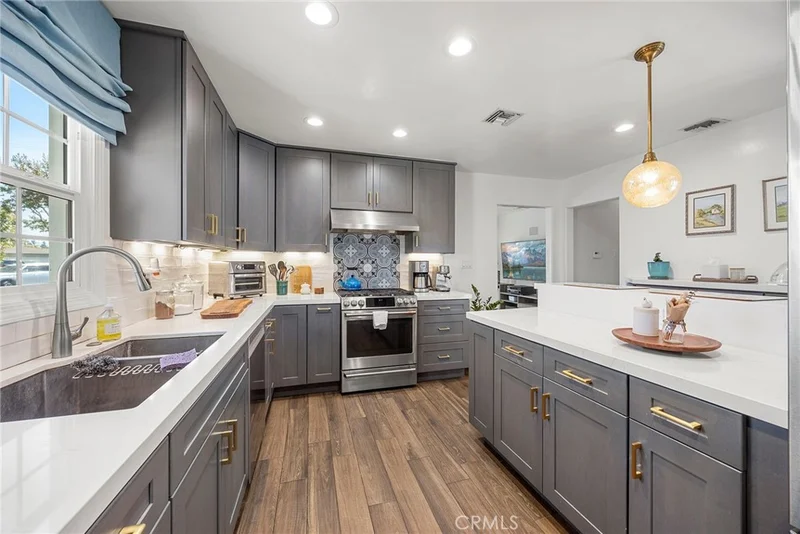 774 N Victoria Drive, Orange, CA 92867