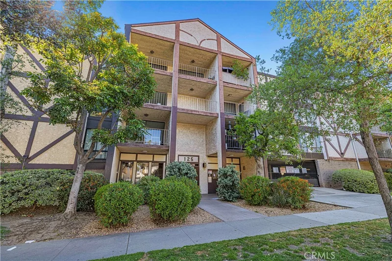 125 N Allen Avenue 213