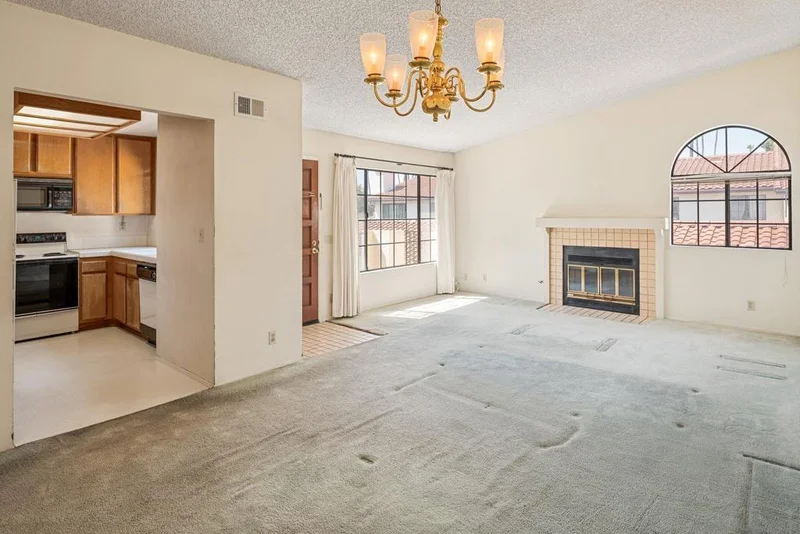 4190 Porte De Palmas 25, San Diego, CA 92122