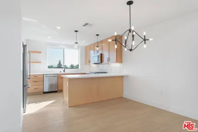 11222 W Lyon Lane 10 photo 2