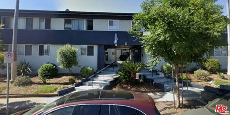 4800 August Street 11