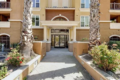 2220 Gellert Blvd 4303