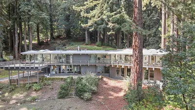 320 Grandview Drive