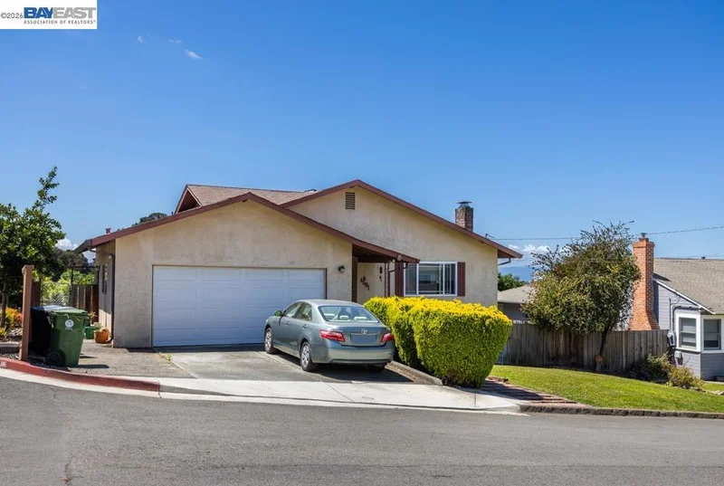4591 Edwards Ln, Castro Valley, CA 94546