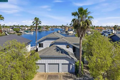 2055 Cypress Pt