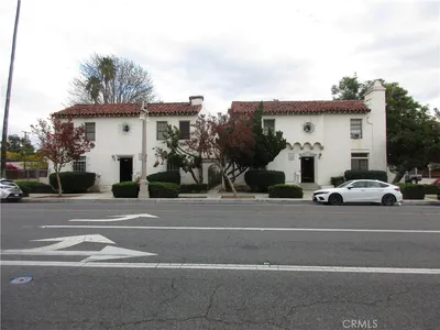 3260 MAIN photo 2