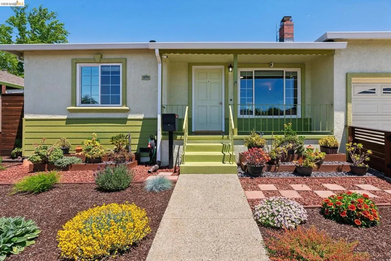 25882 Bryn Mawr Ave, Hayward, CA 94542